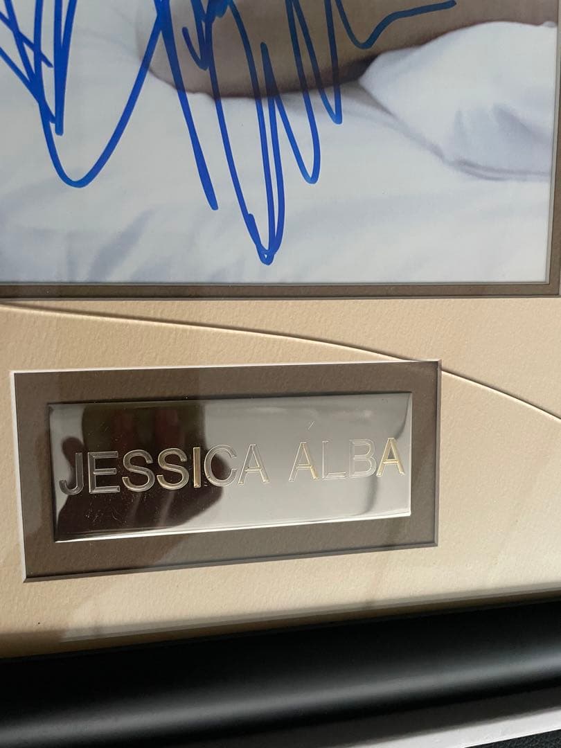 保証書付　ジェシカ・アルバ直筆サイン入り 写真…Jessica Alba