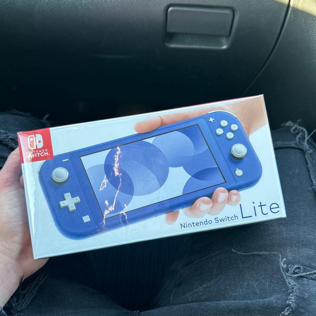新品未使用品 Nintendo switch Lite ブルー