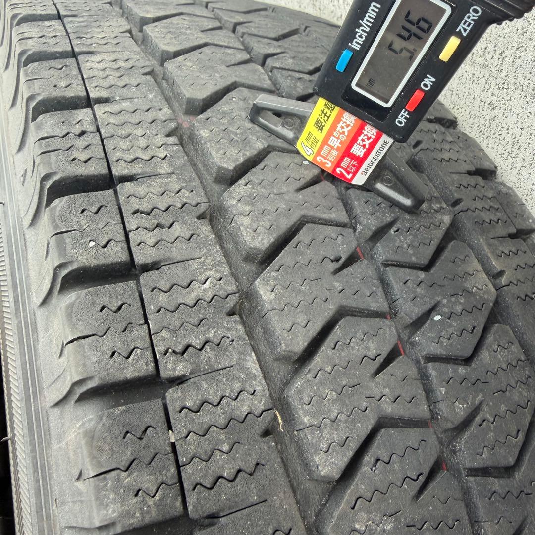 【送料込み】23年製ハイエース等スタッドレス195/80R15 ブリヂストン