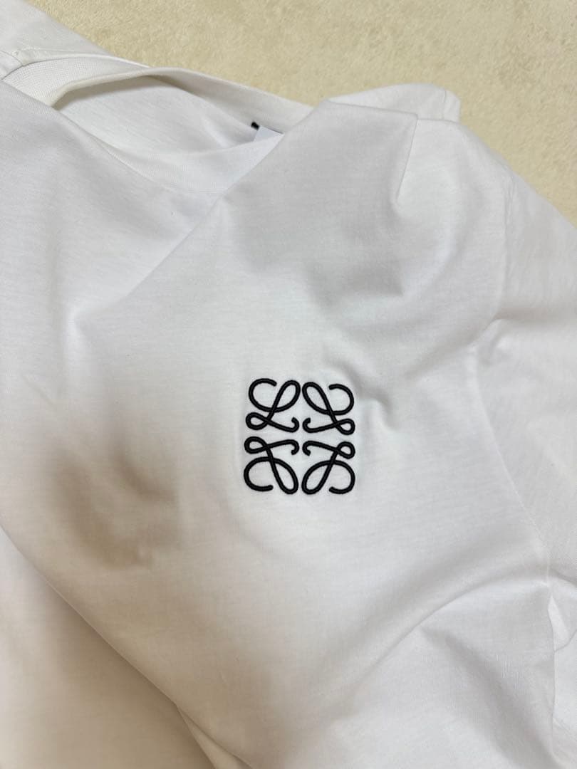LOEWE(ロエベ)Tシャツ