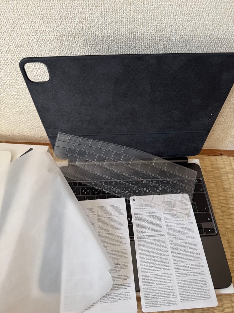 Magic Keyboard iPad Pro 13インチM4 M5