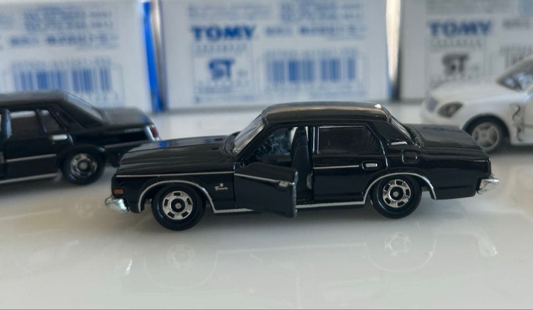 4台セット　トミカ　ニッサン　セドリック　トヨタセリカ