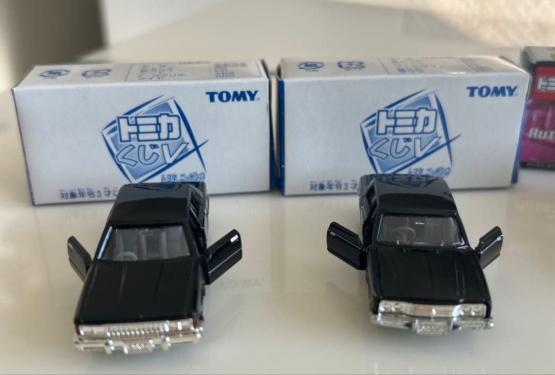4台セット　トミカ　ニッサン　セドリック　トヨタセリカ