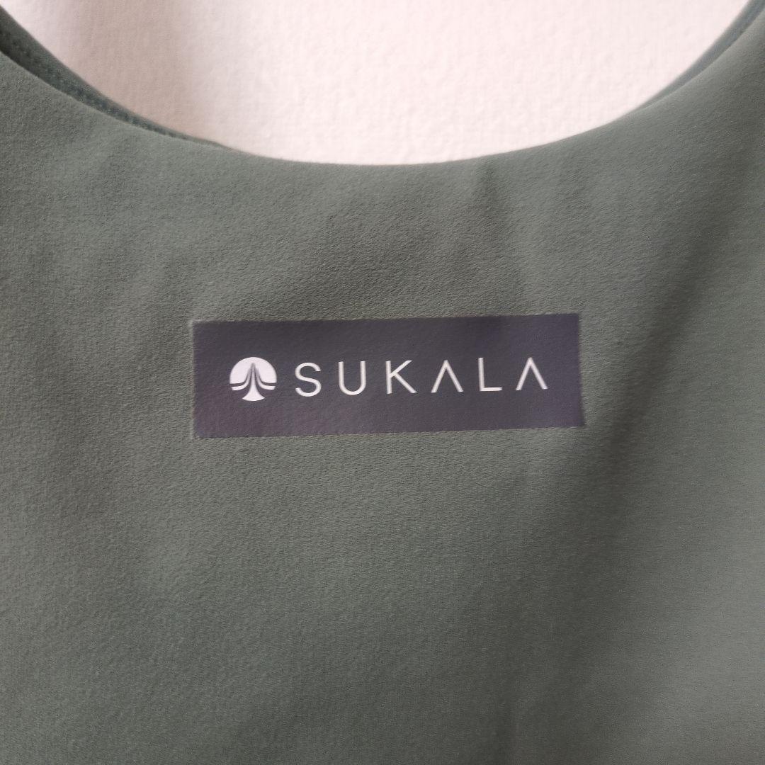 【SUKALA】プレミアムフィットスクープドネックブラトップ　オリーブ