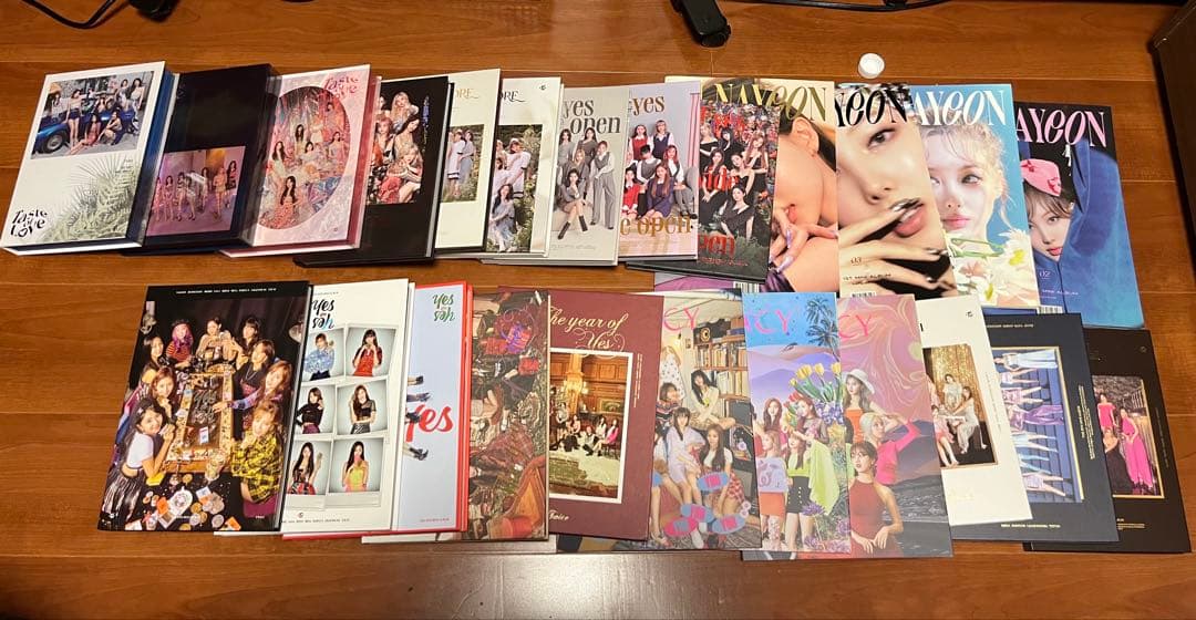 【TWICE 韓国盤アルバム 大量まとめ売り】 約40枚前後