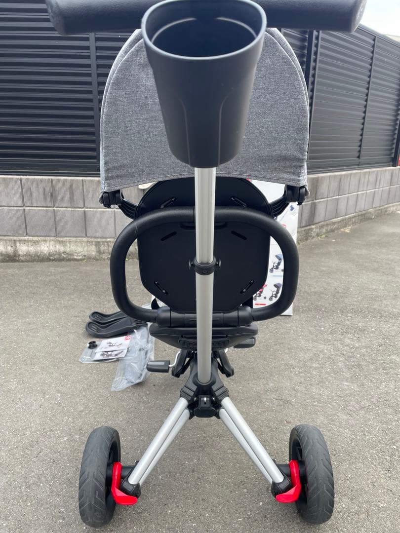 QPlay NOVA Folding trike 三輪車 手押し 折りたたみ式