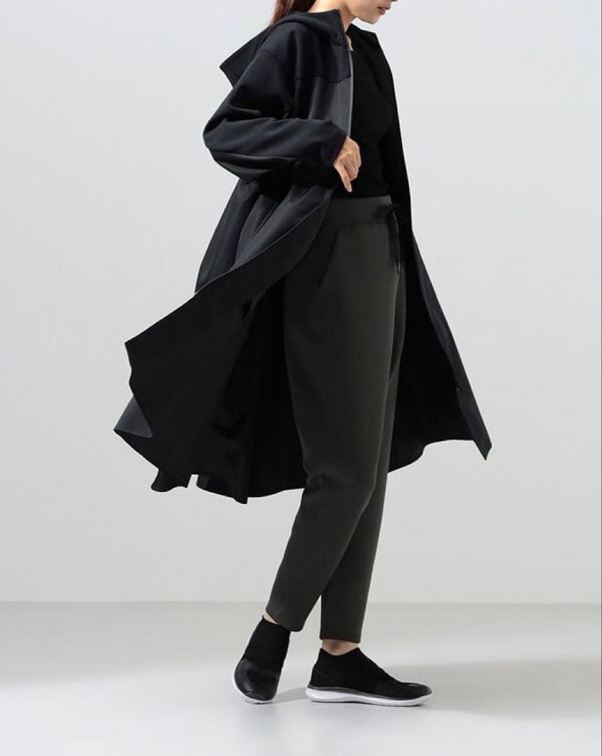 美品✨チャコット✨ストレッチAラインコート　ゆったりサイズ　黒　ポンチタフタ
