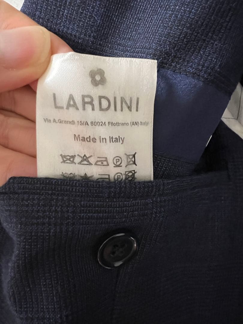 LARDINI ネイビー スーツ