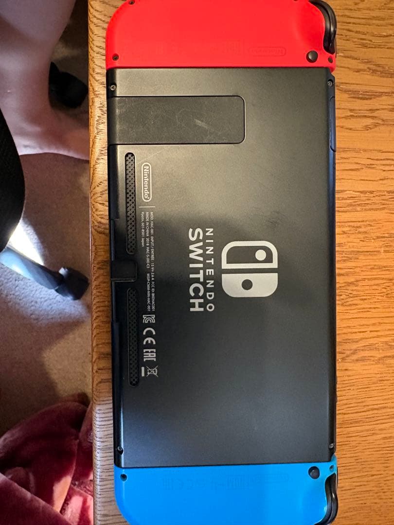 任天堂Switch 1TBのSDカード付き