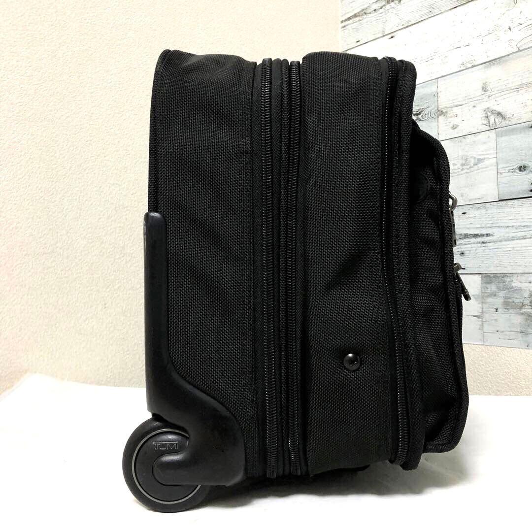 未使用級✨TUMIスーツケース 機内持ち込み可 26103D4 マチ拡張 黒