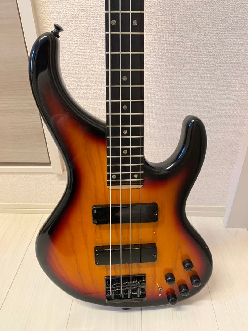 最終値下げReal Bossa Designエレキベース OBJ-4