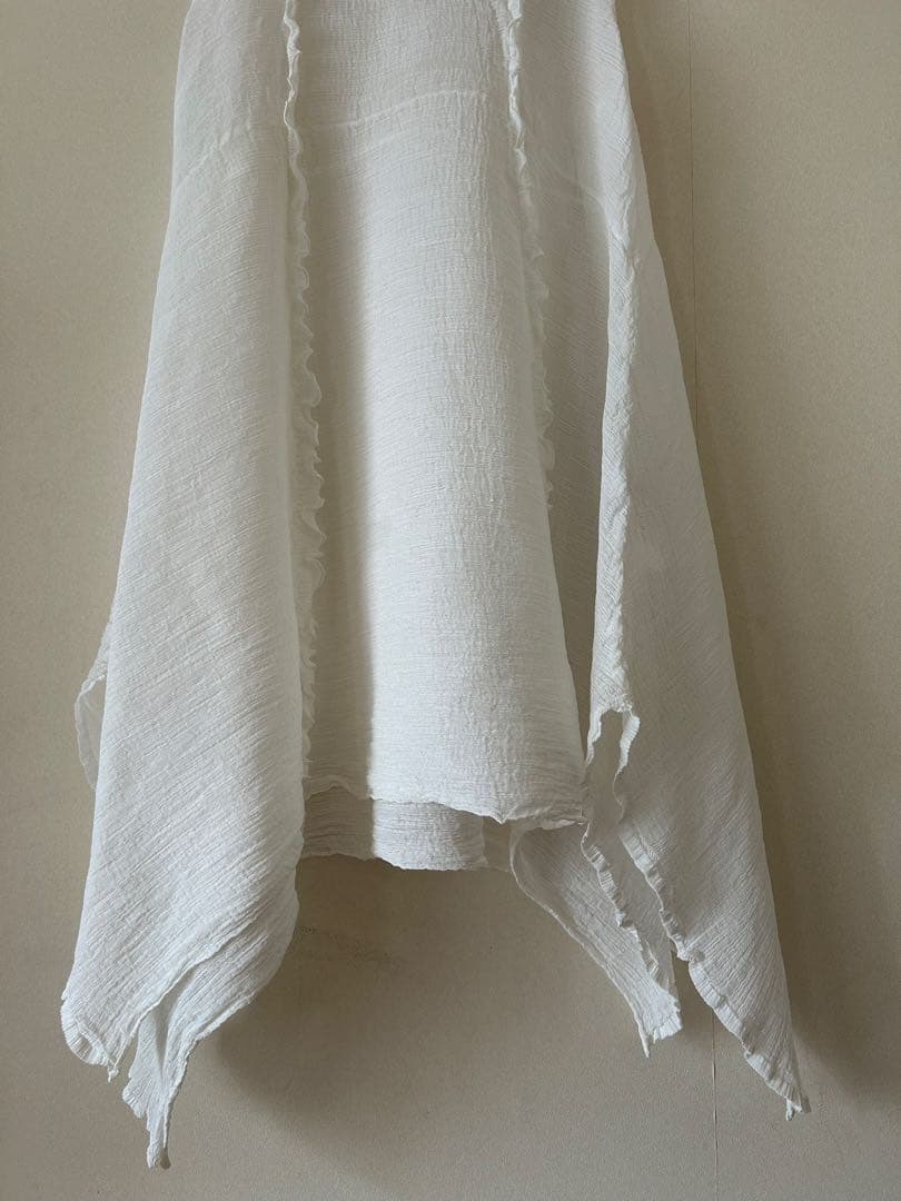 オオマエ ISSEY MIYAKE プリーズプリーツワンピース白フリル新品