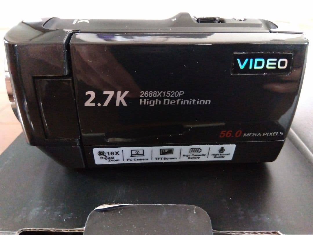 2.7K 50MP ビデオカメラ 本体 32GBメモリーカードとバッテリー2個付