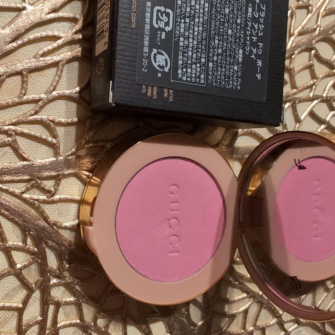 GUCCI BLUSH DE BEAUTÉ チーク ＆アイ5.5g