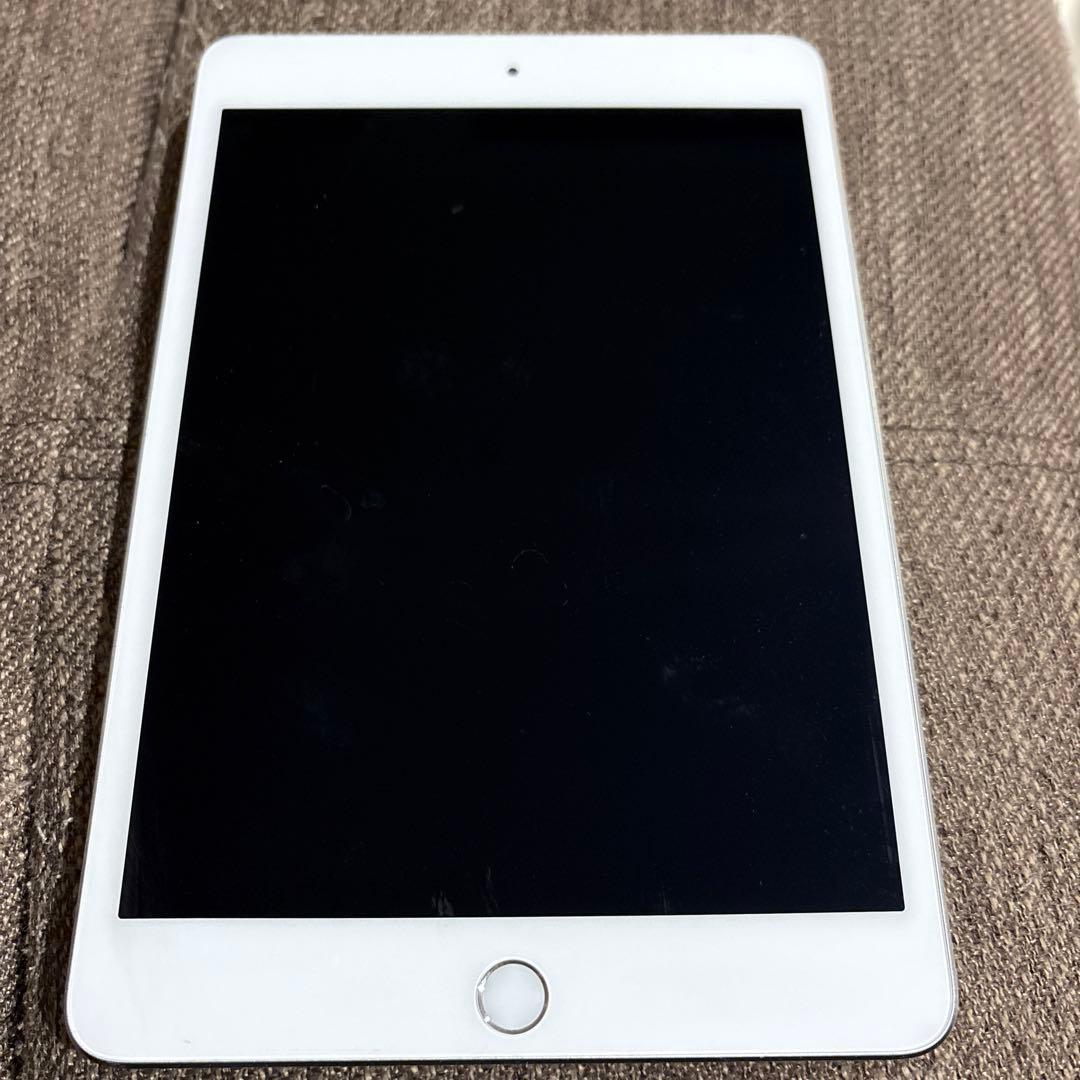 埼*民様 iPad mini 4本体 シルバー ホワイト128GB