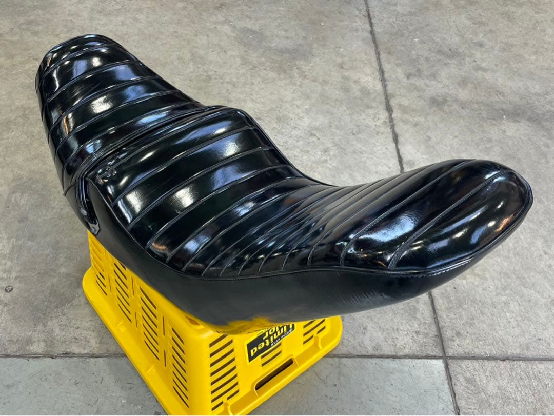 cb400t 3段シート　50センチ 美品　補強あり