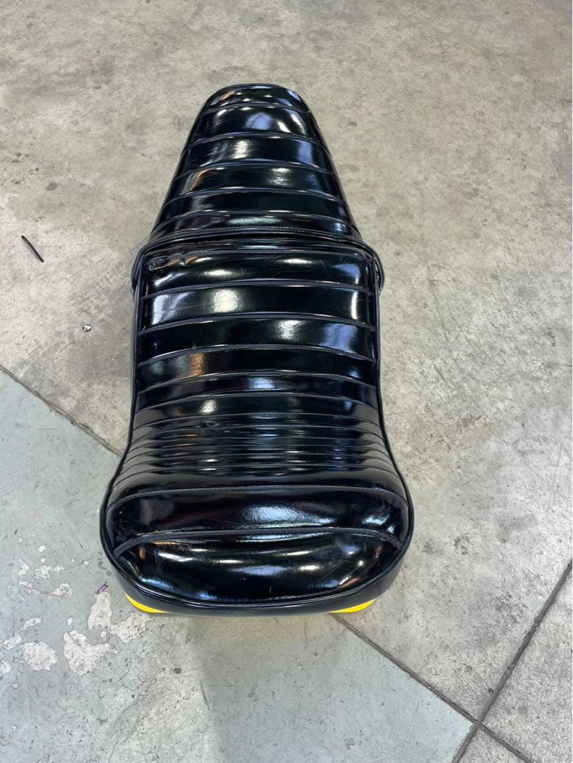 cb400t 3段シート　50センチ 美品　補強あり