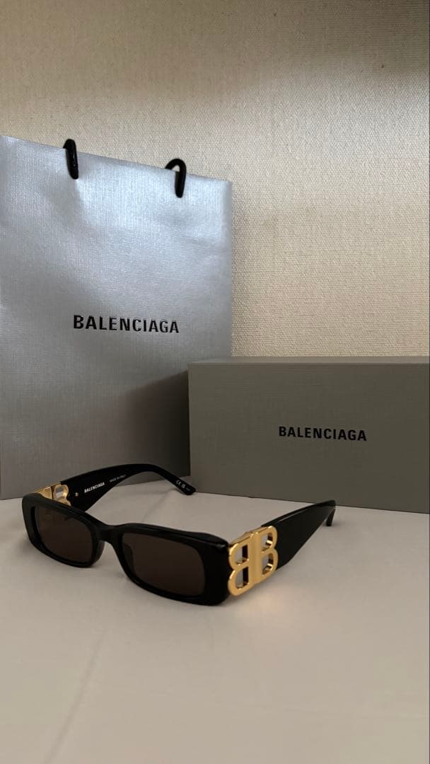 付属品完備正規品BALENCIAGAサングラス