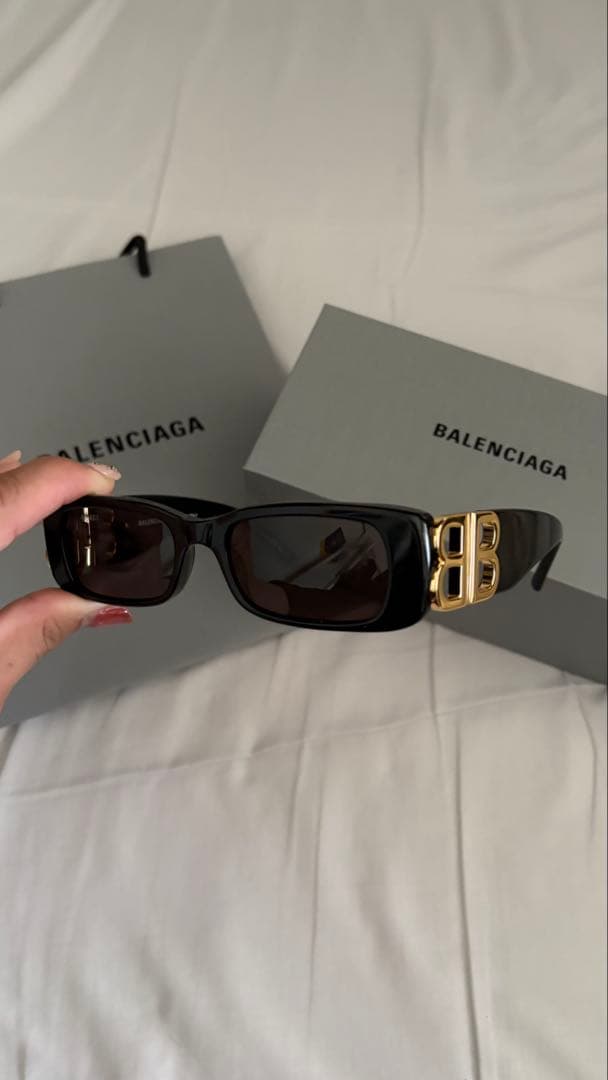 付属品完備正規品BALENCIAGAサングラス