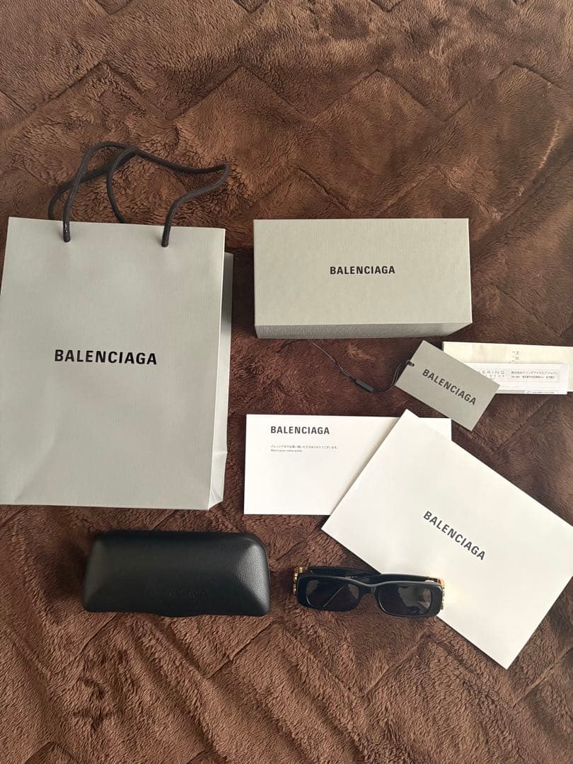 付属品完備正規品BALENCIAGAサングラス