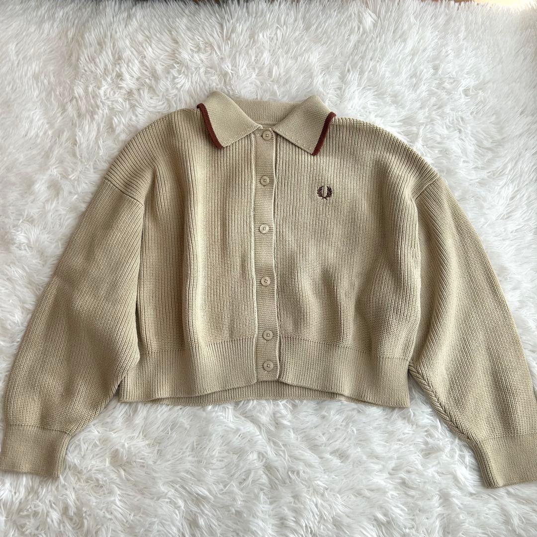 定価2.6万円✨️完売 FRED PERRY 別注 ニットカーディガン ロゴ刺繍