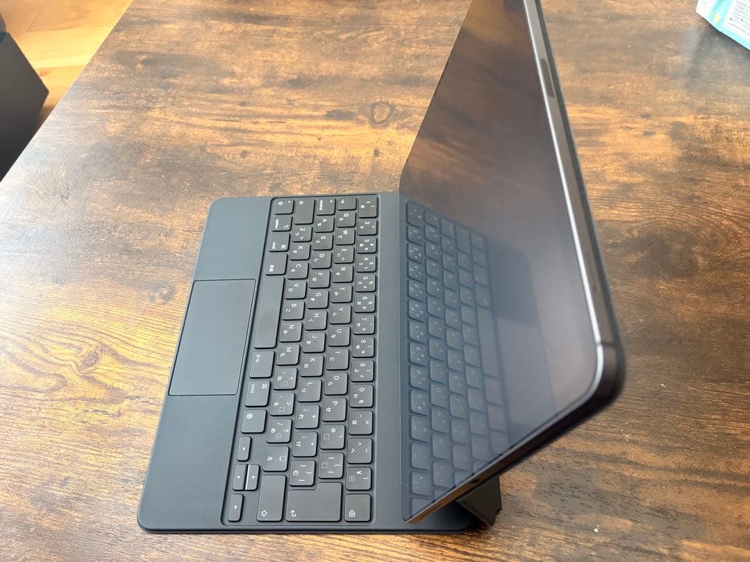 iPad pro 第4世代 12.9インチ Magic Keyboard