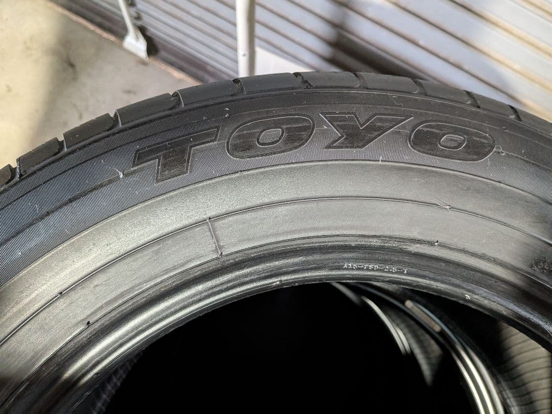 ロキソニン　1/2 195/65R15 中古TOYO nanoenergy