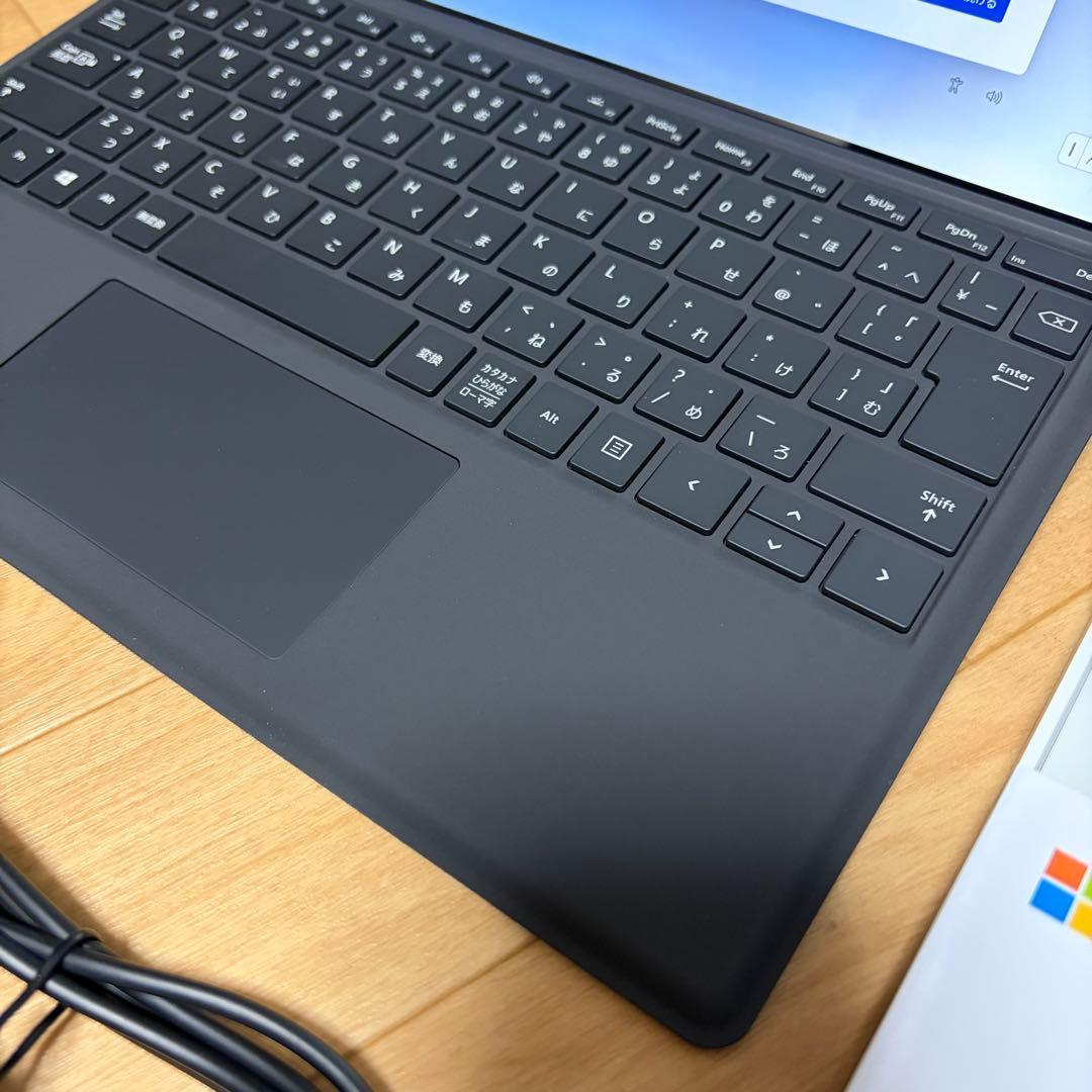 【極美品】Surface Pro6 RAM 8GB 128GB SSD 正規品