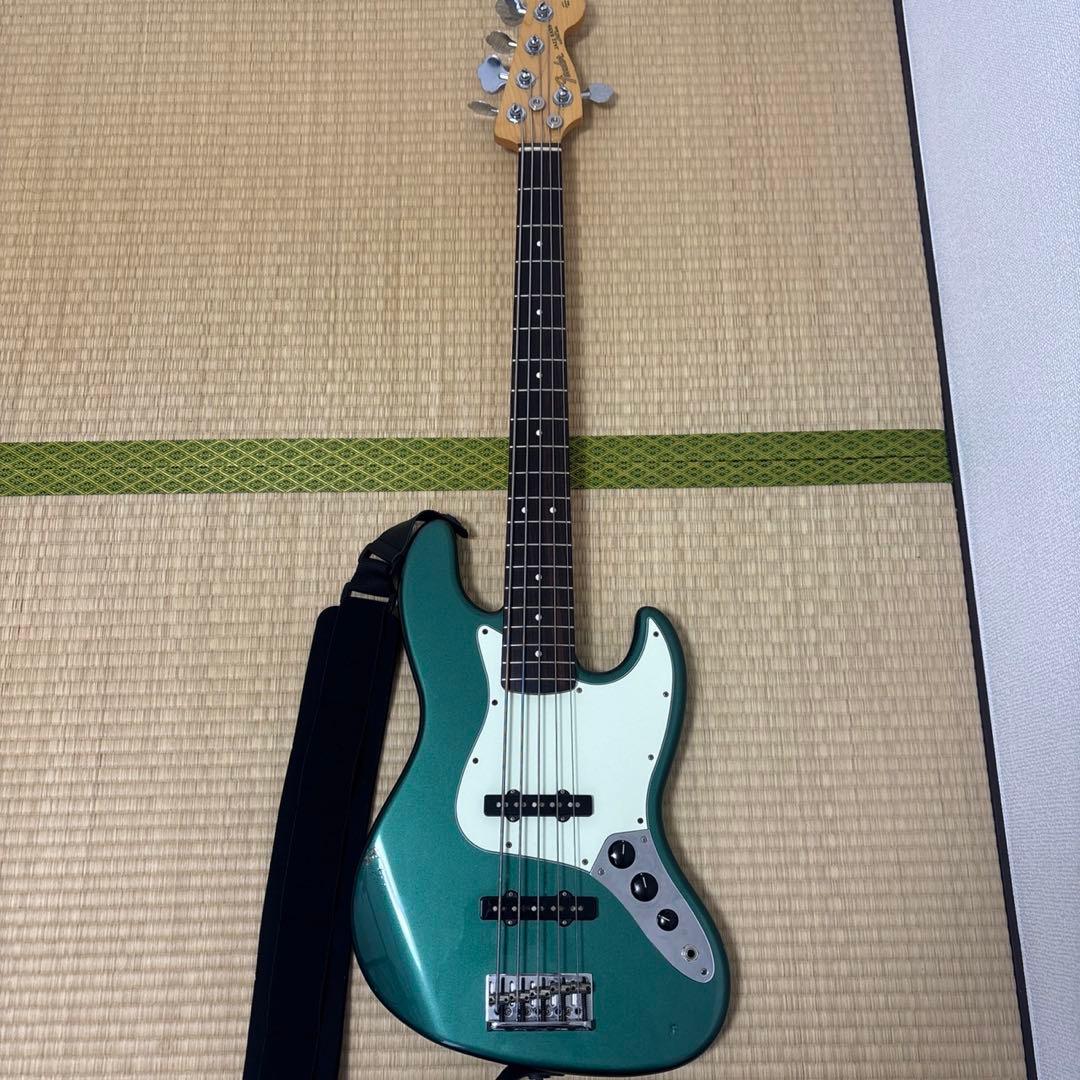 Fender Hybrid 60s jazz bass V 5弦ベース