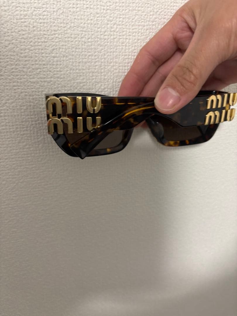 MIUMIU サングラス ウォニョン着用
