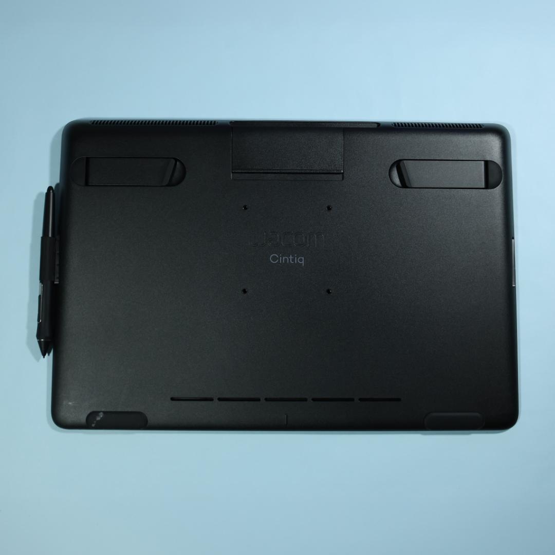 ワコム 液タブ 液晶タブレット Cintiq 16 FHD DTK1660K1D