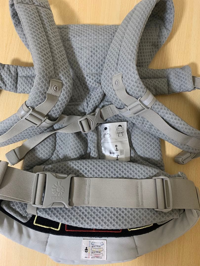 【超美品‼️】エルゴベビー ErgoBaby オムニブリーズ　パールグレー