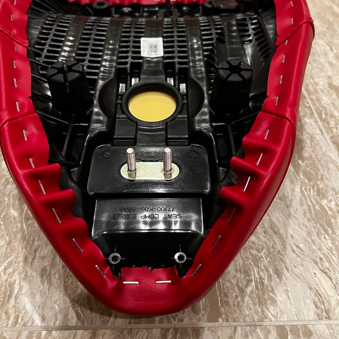 HONDA スーパーカブC125 純正シート