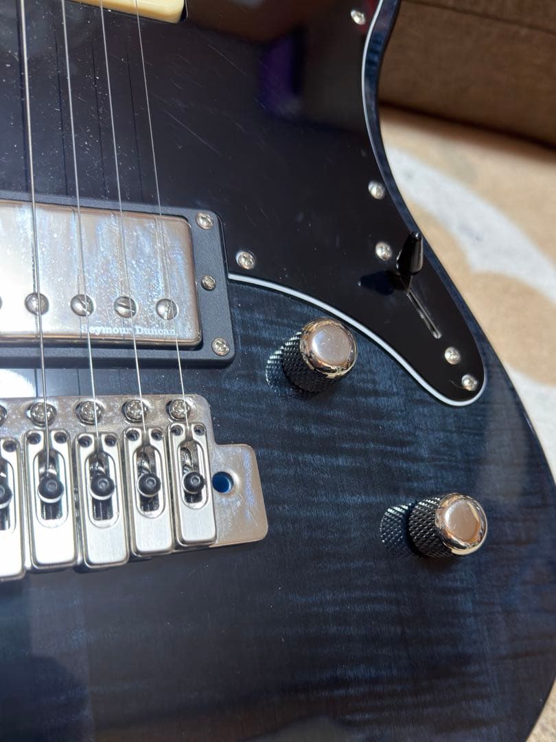 YAMAHA Pacifica 611 VFM ピックガード黒カスタム