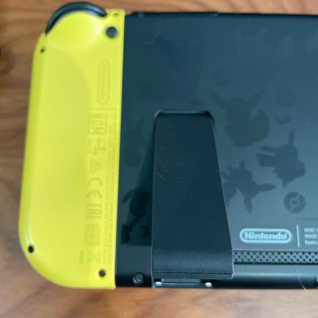 Nintendo Switch ピカチュウ128GBmicroSDカード付き
