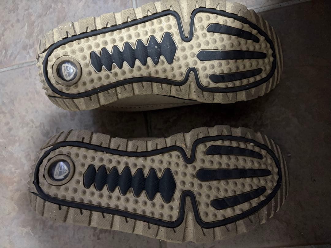 NIKE ACG IGY 25cm カーキ　ナイキ　アイジー