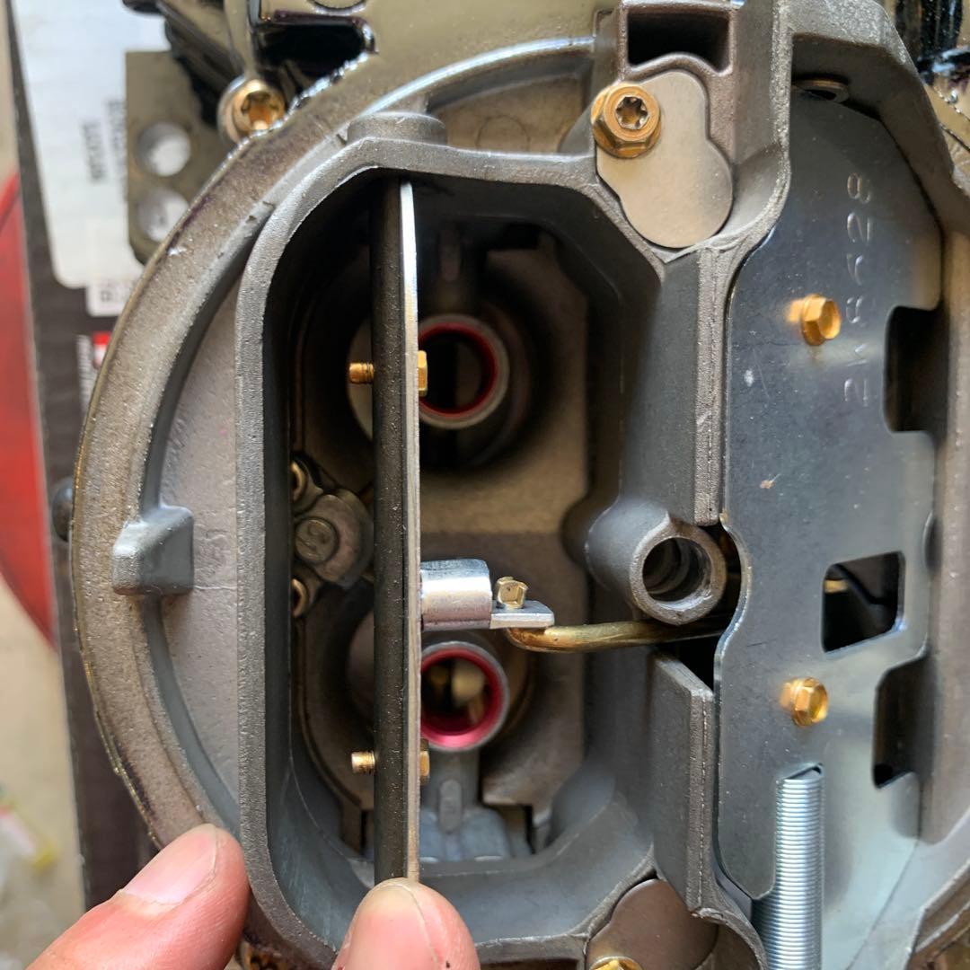 edelbrock avs2 650 キャブレター