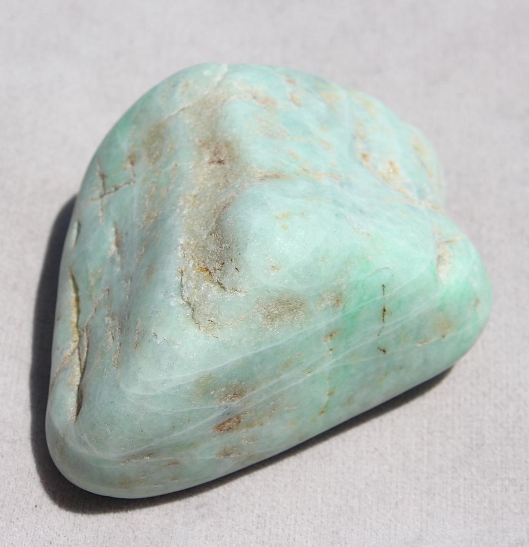 miki ［緑の美翡翠］糸魚川翡翠 原石 216.2g