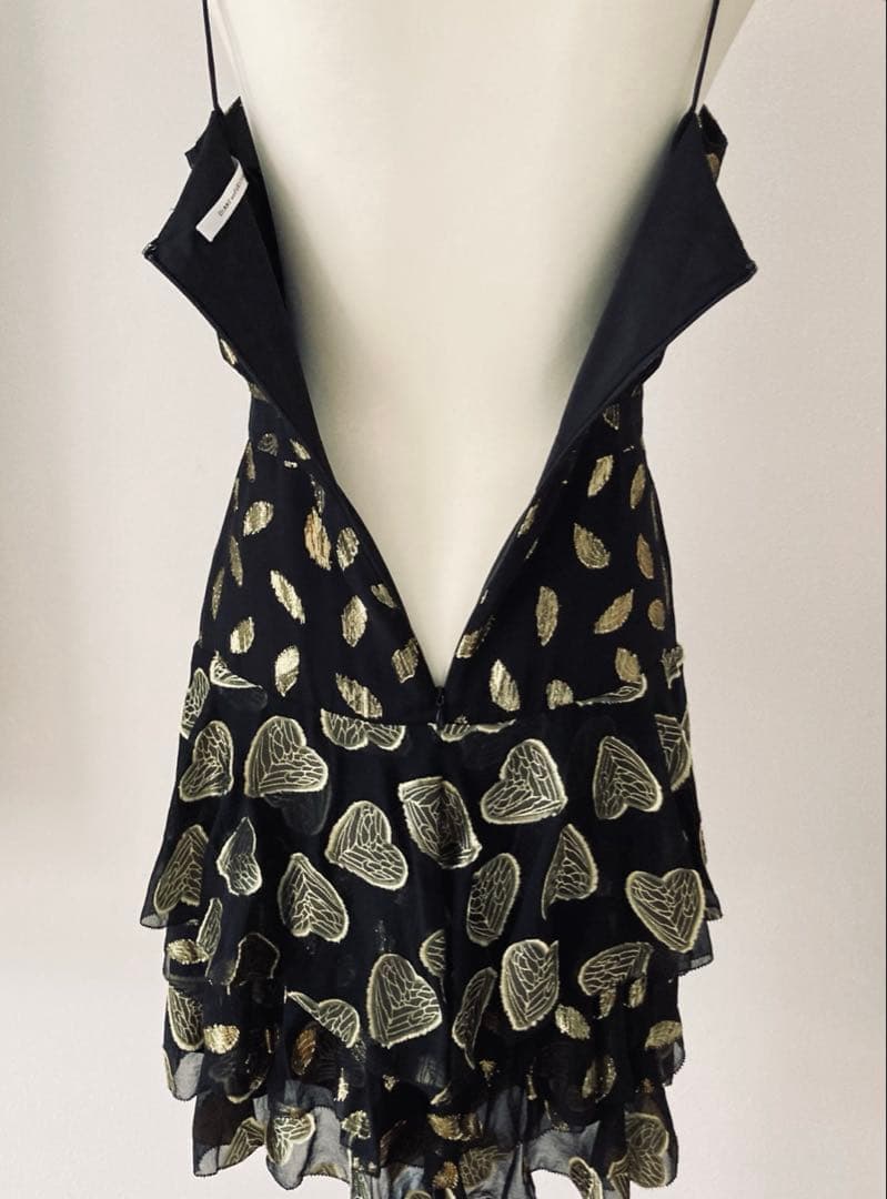 美品　2 Diane Von Furstenberg ゴールド刺繍　ブラック　M