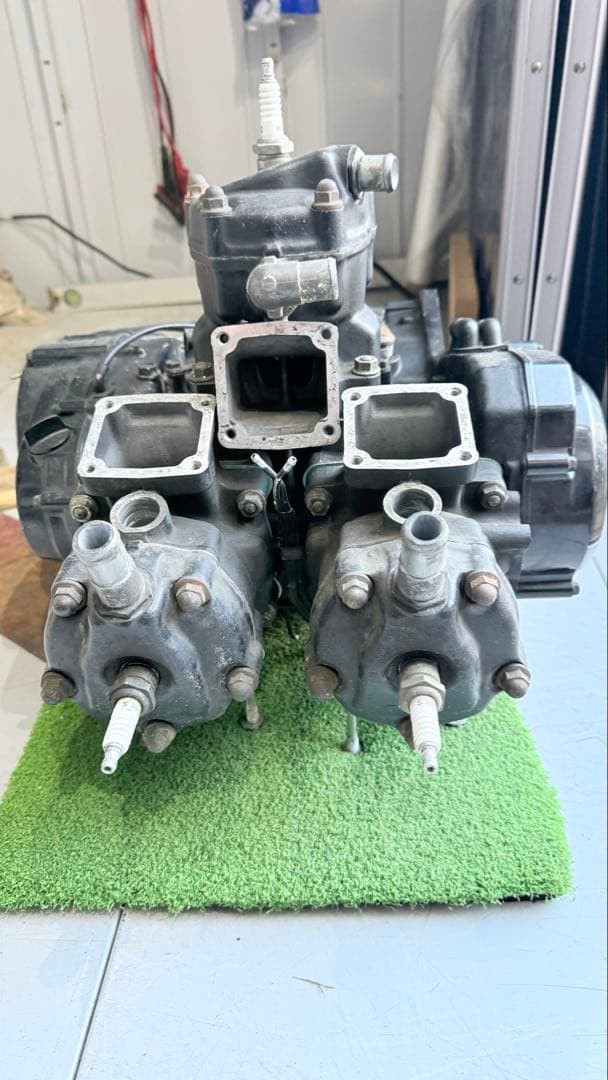 NS400Rエンジン