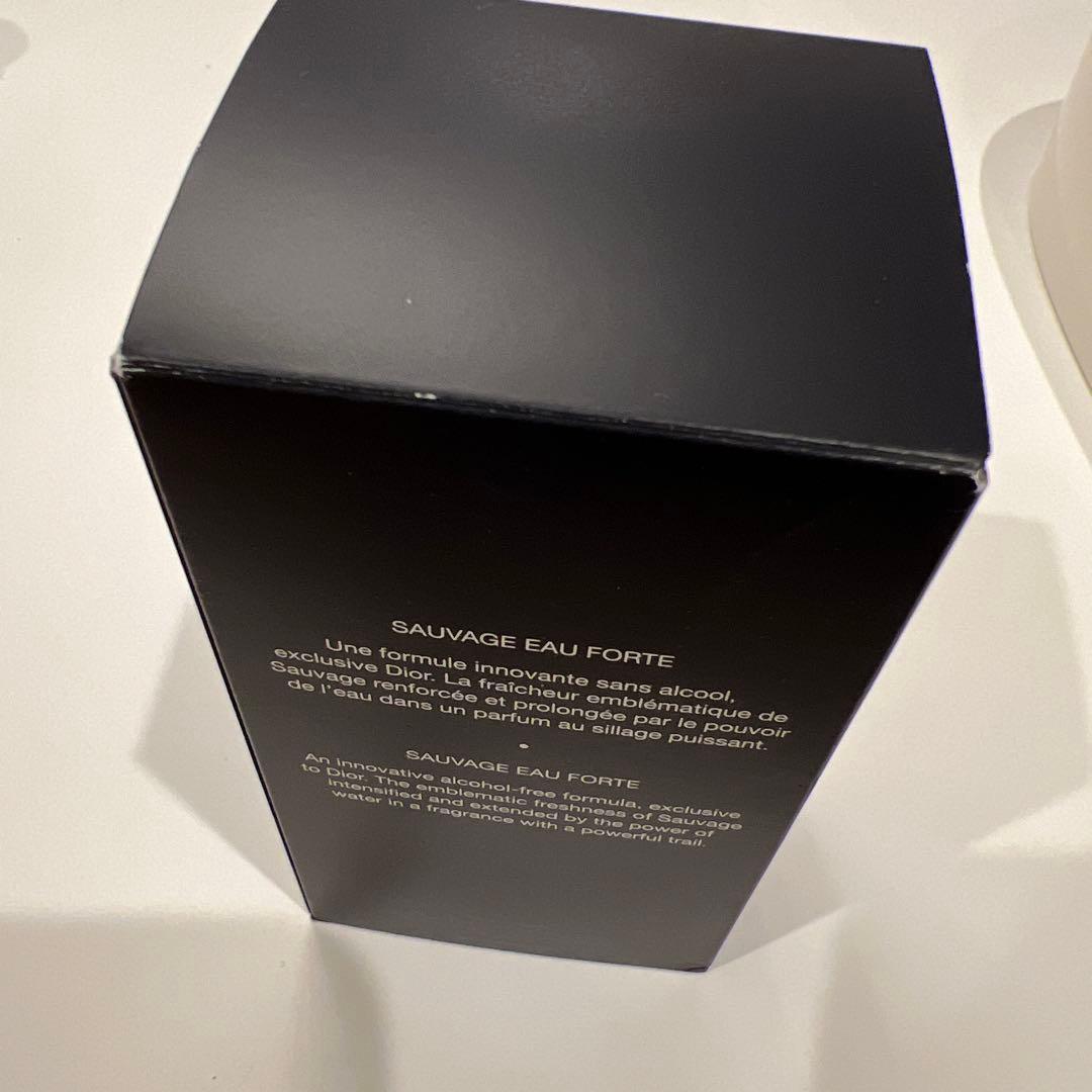 【新品未使用】Dior SAUVAGE オー フォルト