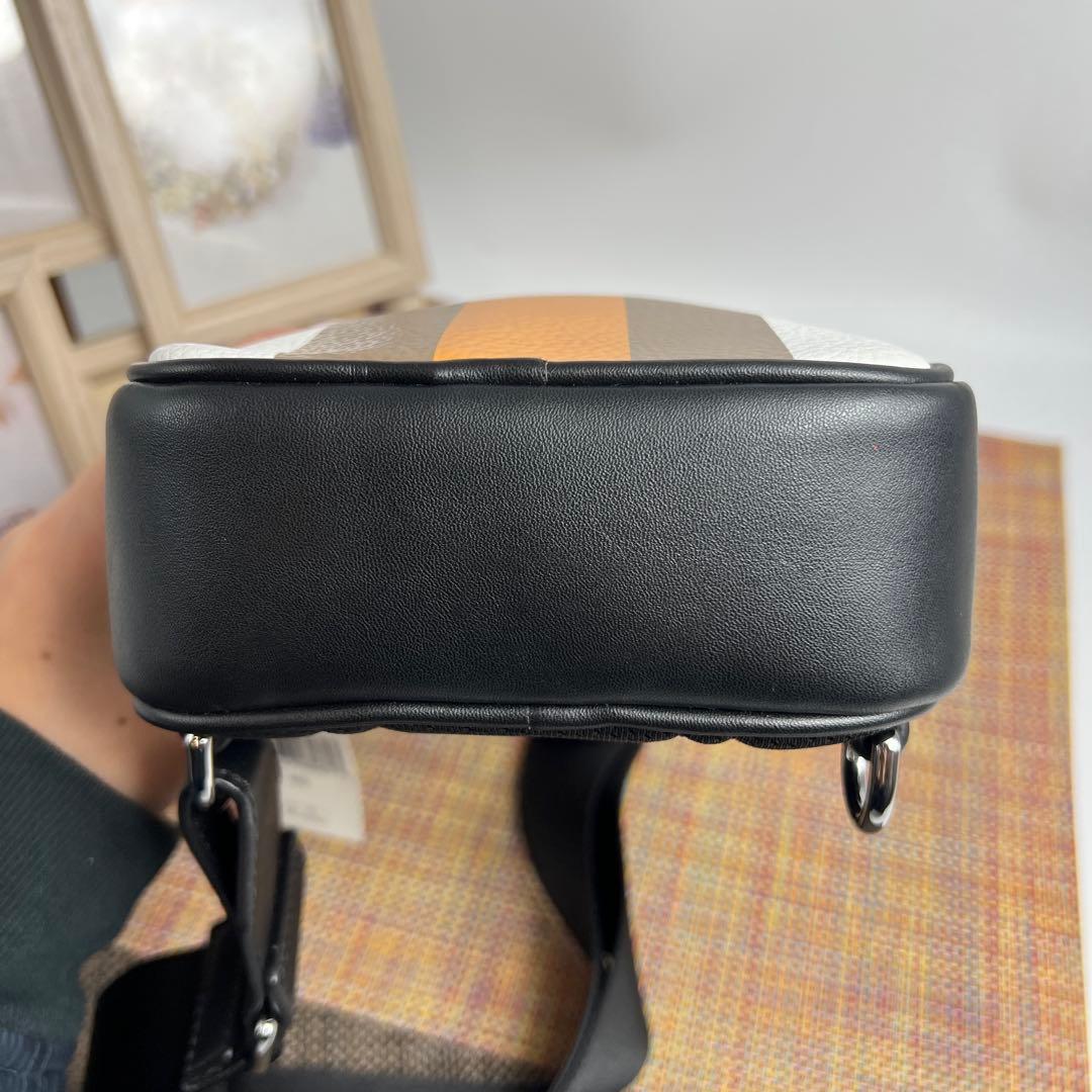 あやか ✨極美品✨MICHAEL KORS マイケルコース　ボディバッグ