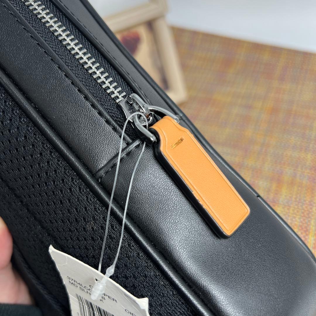あやか ✨極美品✨MICHAEL KORS マイケルコース　ボディバッグ