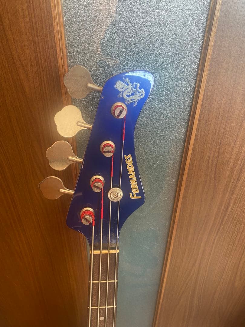 Fernandes エレキベース ブルー