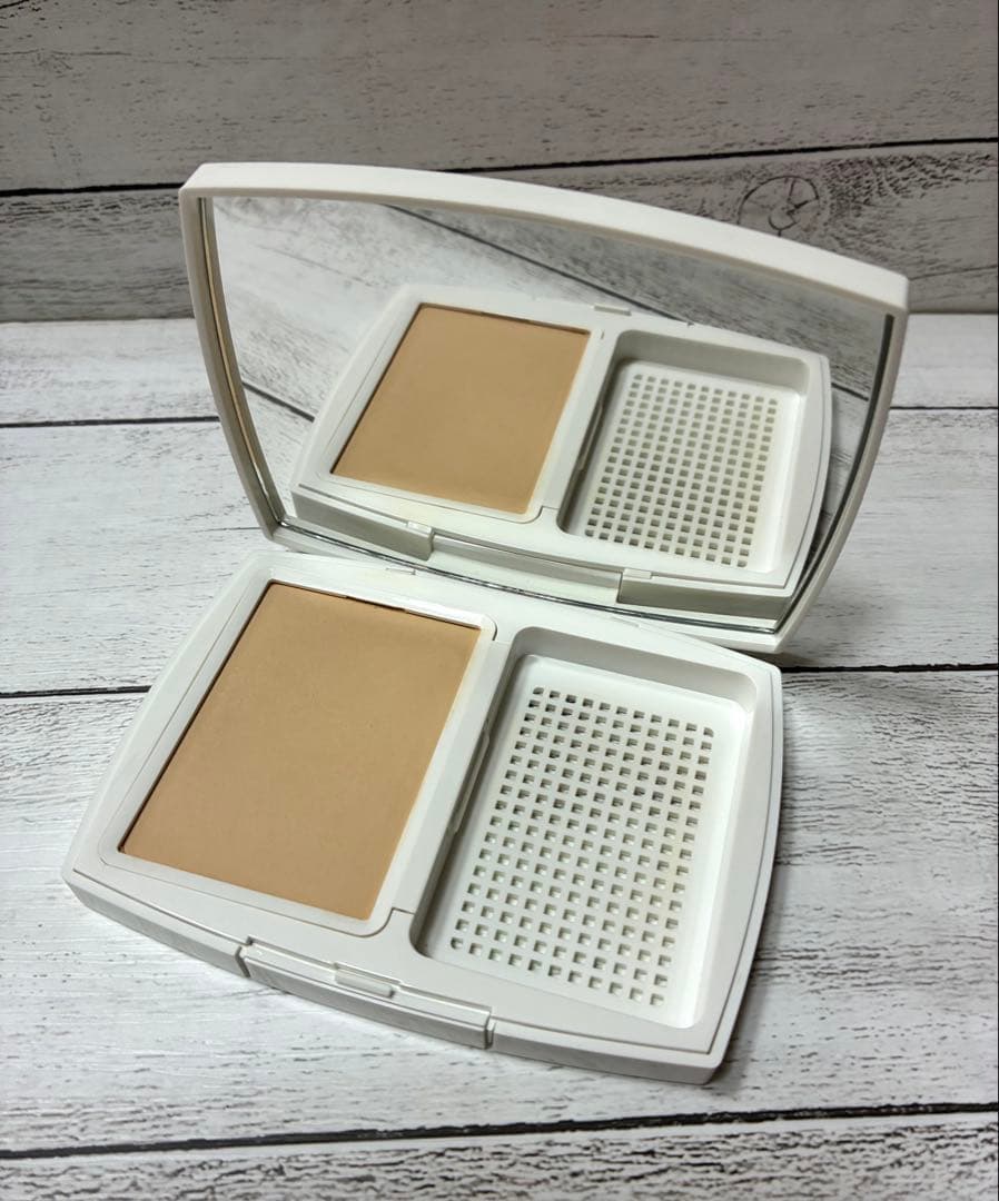 CHANEL LE BLANC ル ブラン ブライトニング コンパクト B10