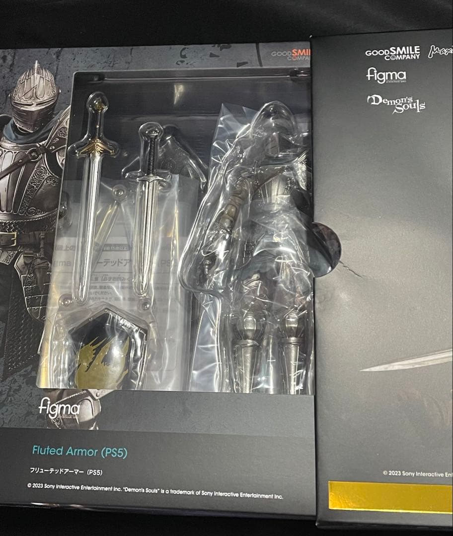 新品未開封 figma フリューテッドアーマー