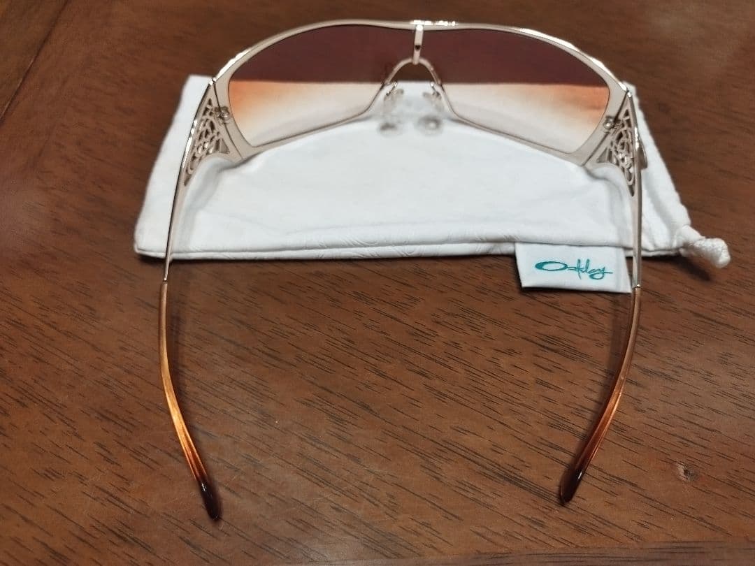 Oakley スポーツサングラス オレンジ