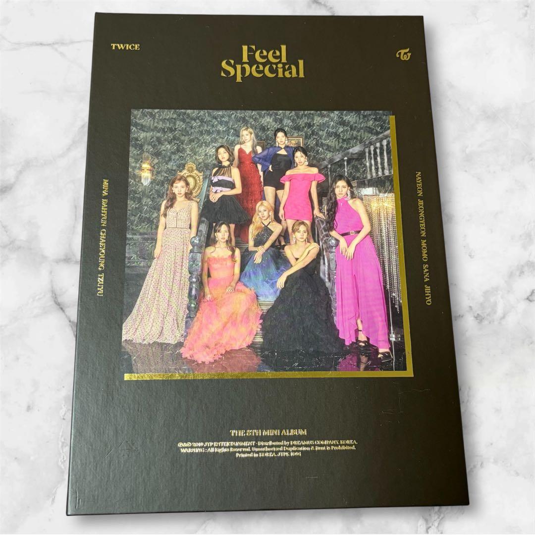 TWICE アルバム まとめ売り グッズセット CD フォトカード 缶バッジ