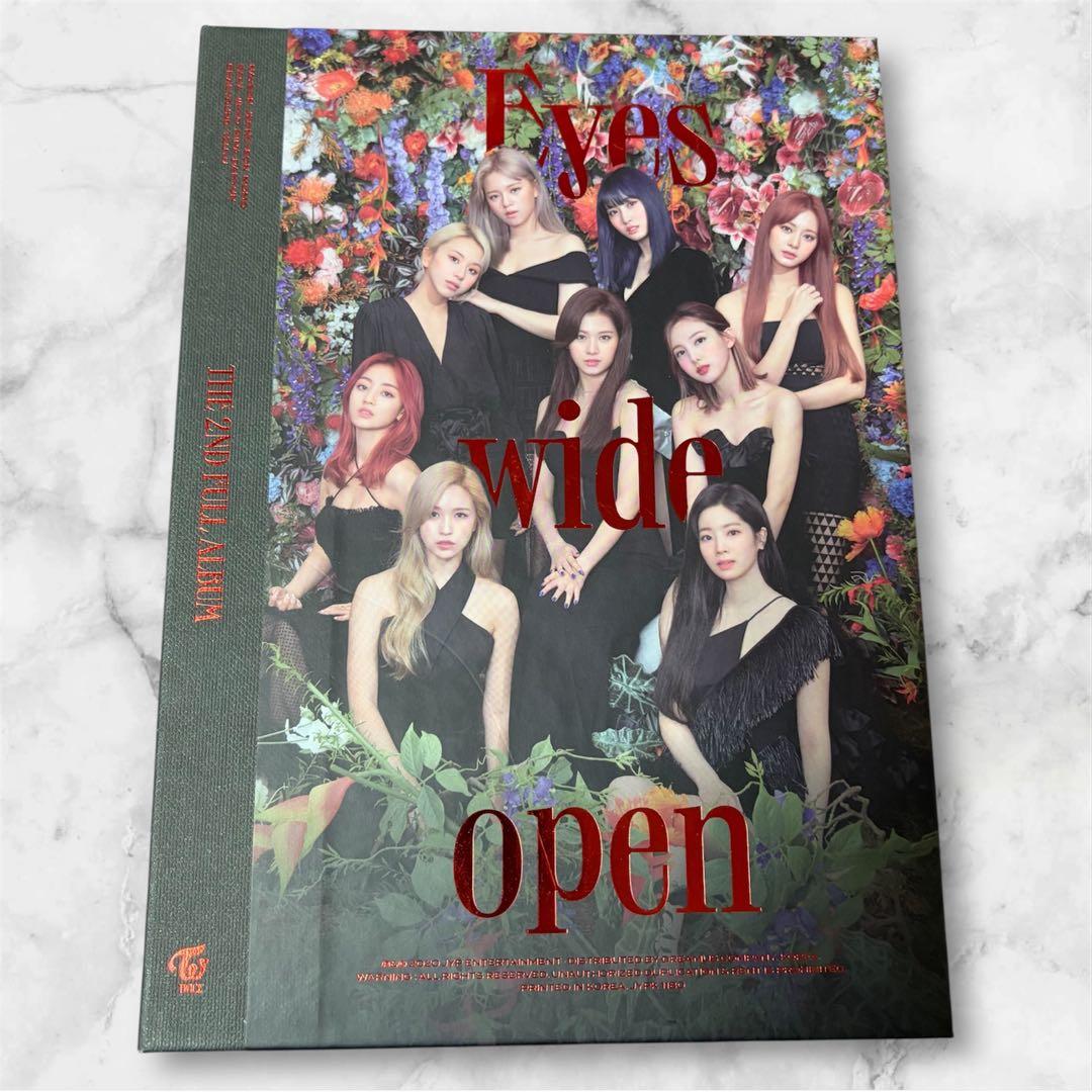 TWICE アルバム まとめ売り グッズセット CD フォトカード 缶バッジ