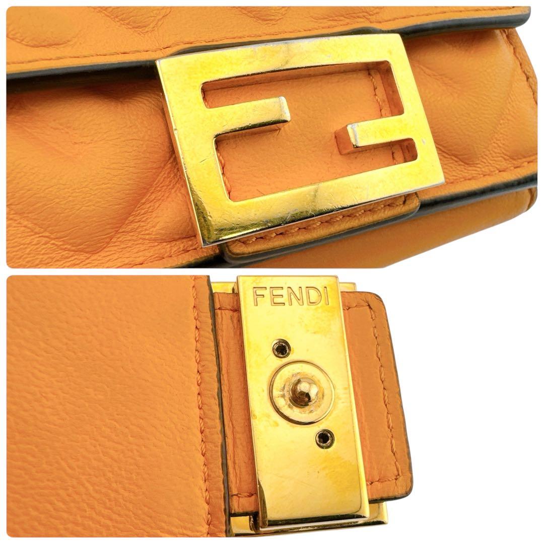 フェンディ レザー ズッカ エンボス FF柄 バゲット マイクロ 三つ折り財布